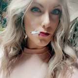 smokingdarling from onlyfans