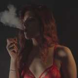 larasmoking from onlyfans